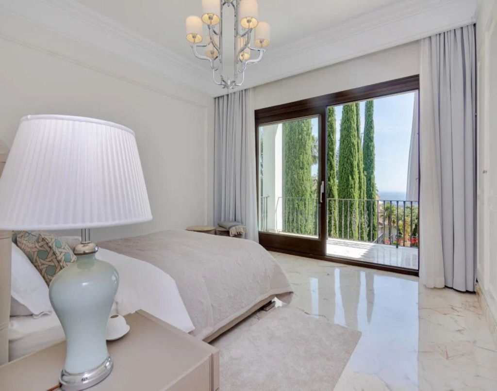 Detached Villa — Sierra Blanca