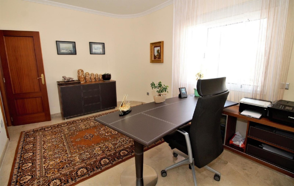 Villa – Chalet — El Paraiso
