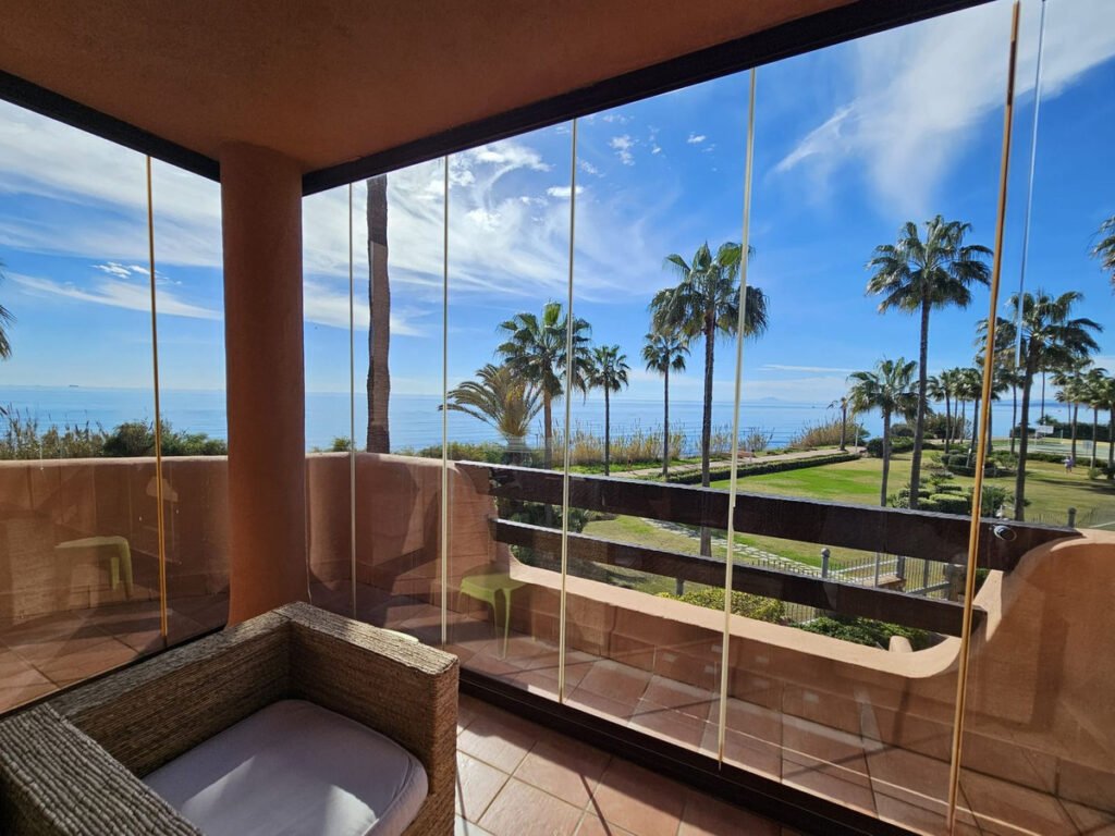 Middle Floor Apartment — Estepona