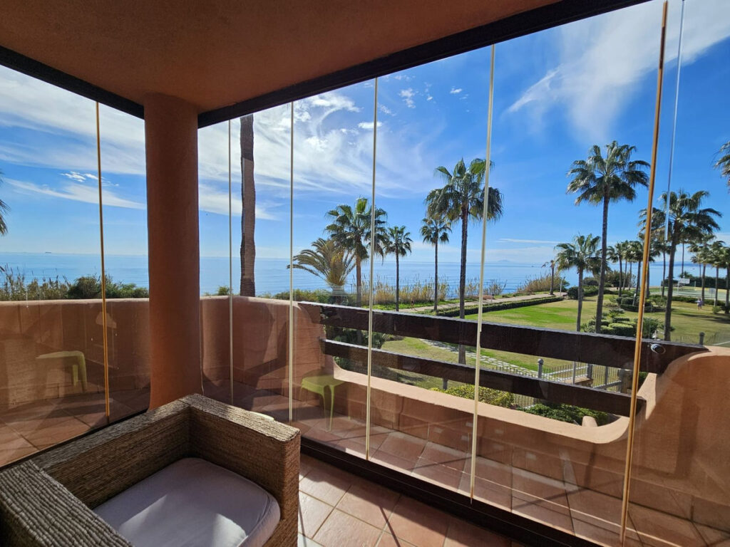 Middle Floor Apartment — Estepona