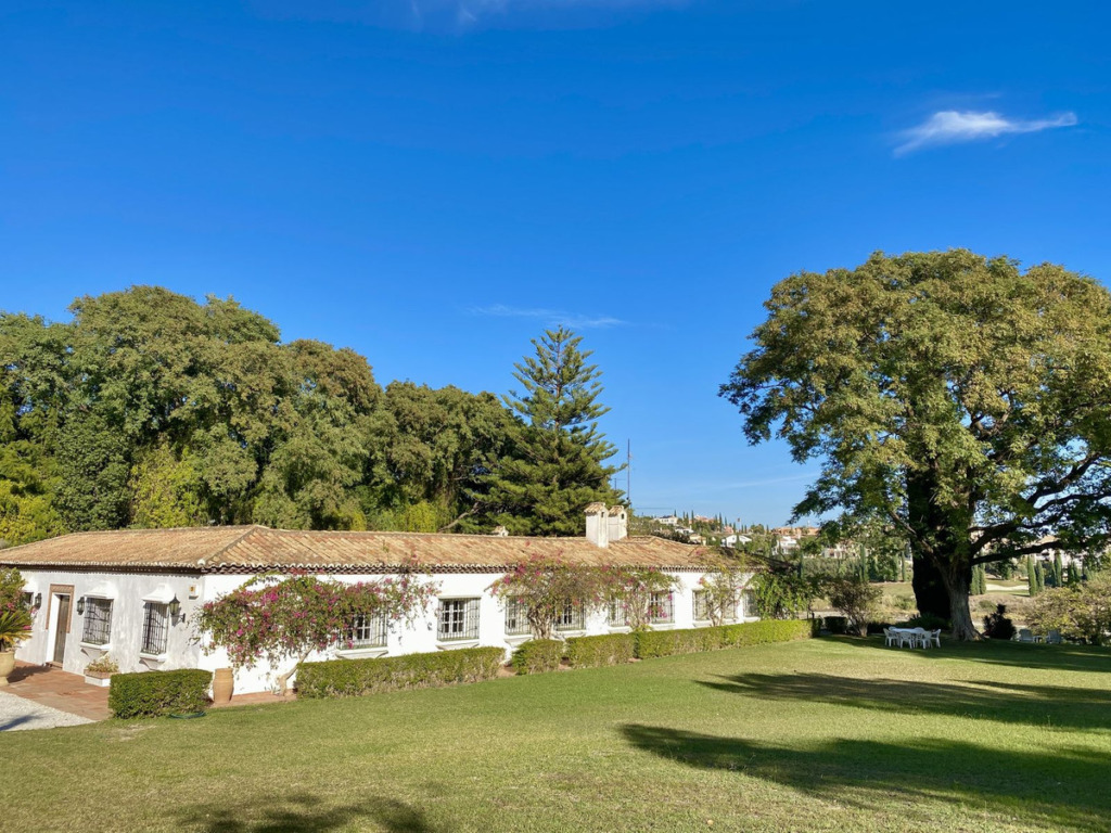 Detached Villa — Benahavís