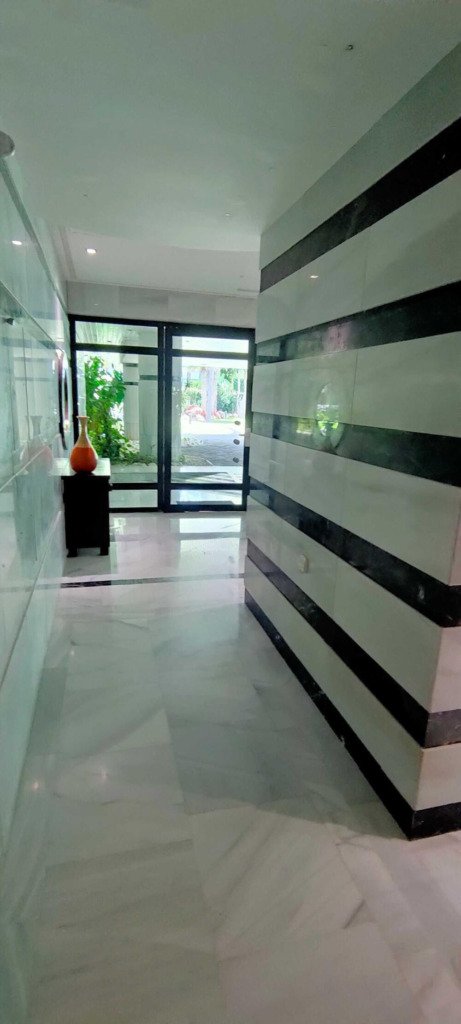 Apartamento Planta Media — Marbella