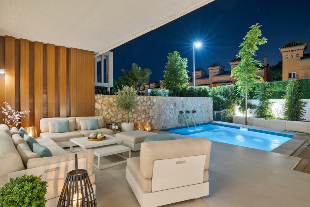 Villa – Chalet — The Golden Mile