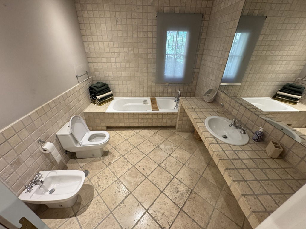 Detached Villa — El Paraiso