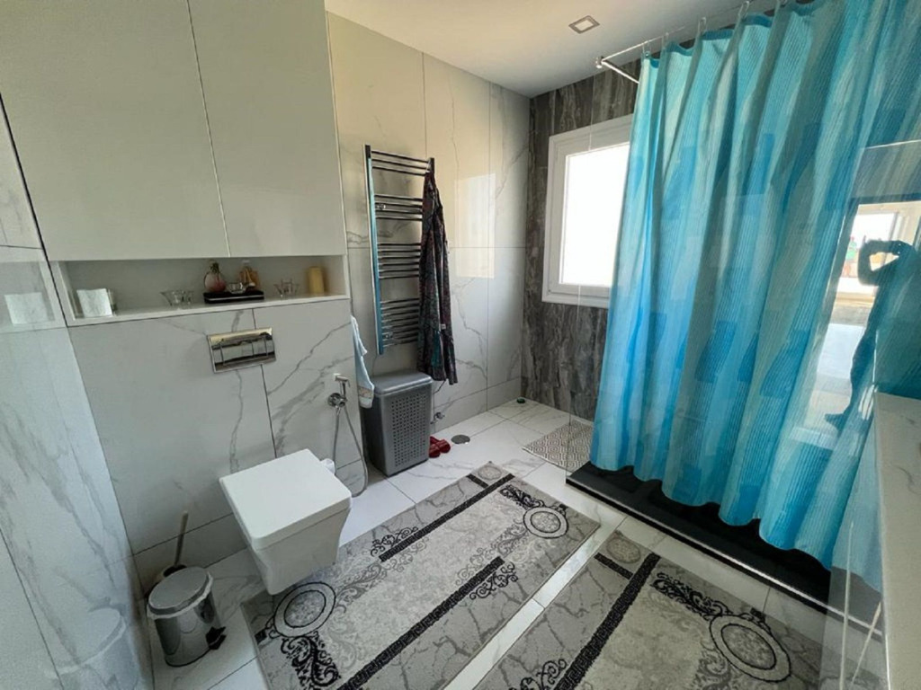 Villa – Chalet — El Paraiso