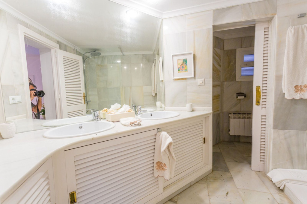 Detached Villa — The Golden Mile