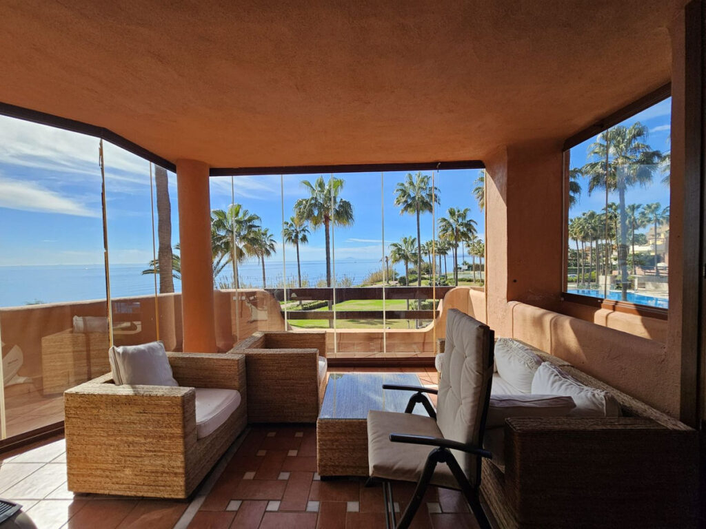 Middle Floor Apartment — Estepona