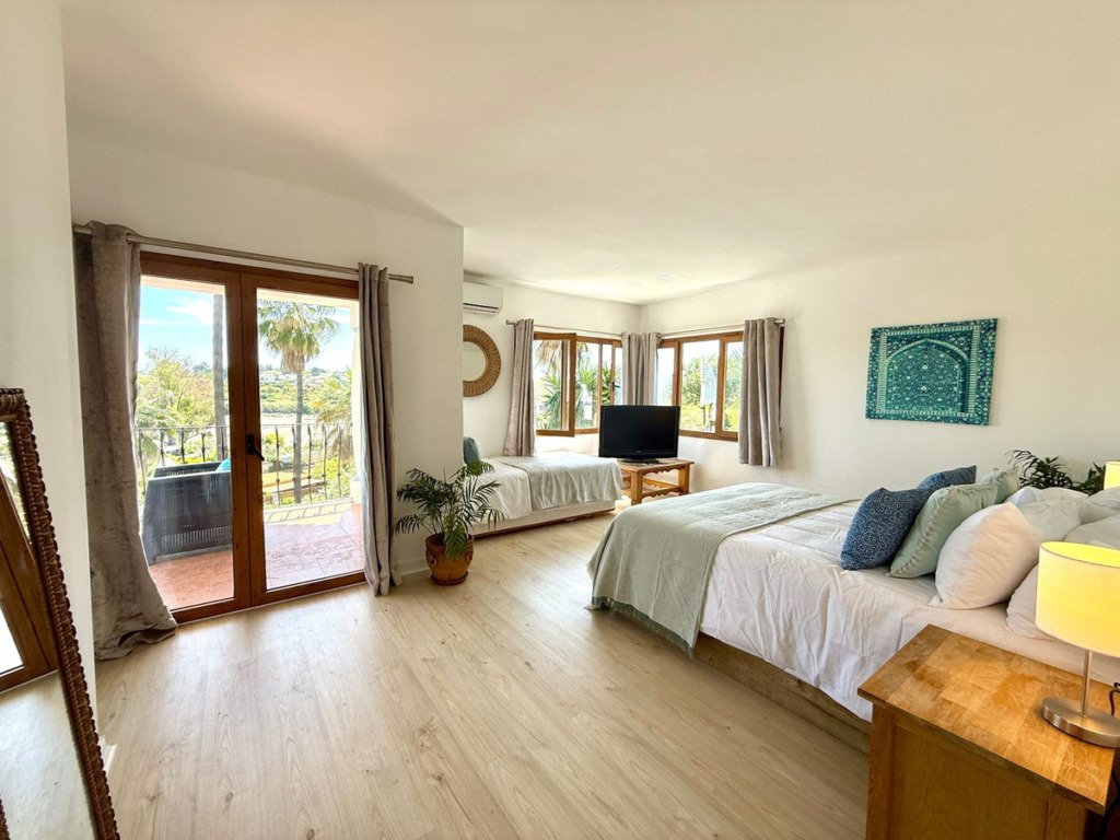 Detached Villa — Guadalmina Alta