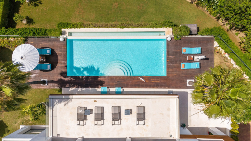 Detached Villa — Nueva Andalucía
