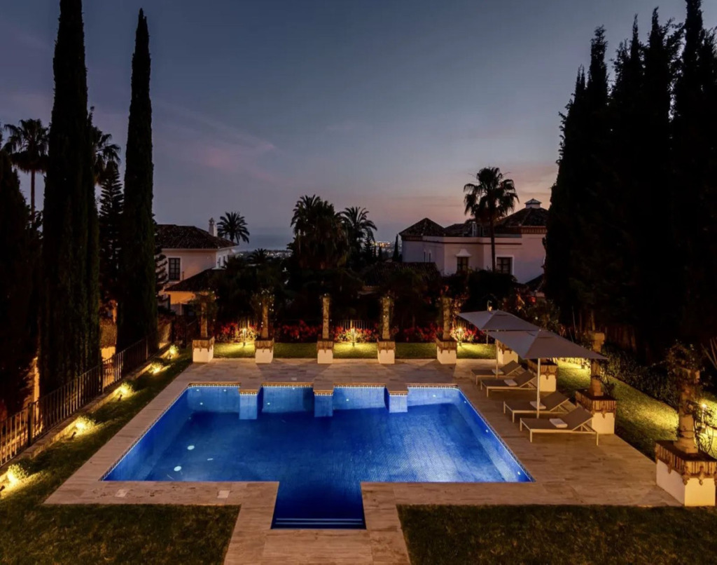 Detached Villa — Sierra Blanca
