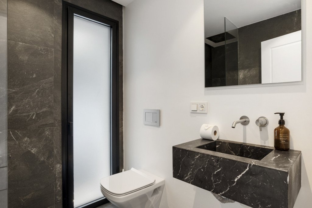 Villa – Chalet — Nueva Andalucía
