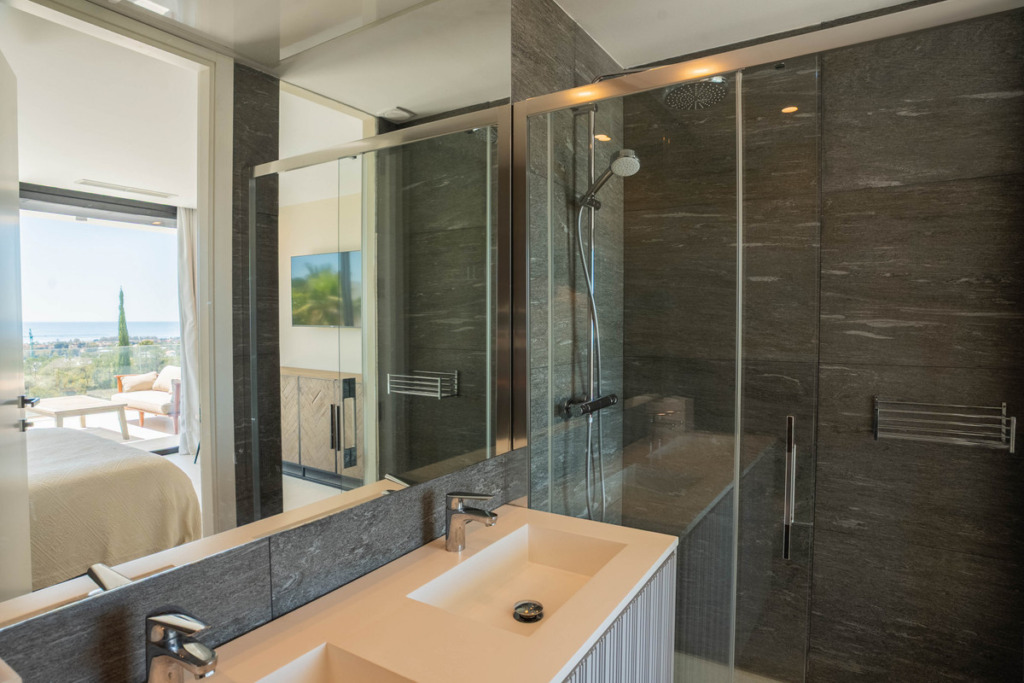 Villa – Chalet — Estepona