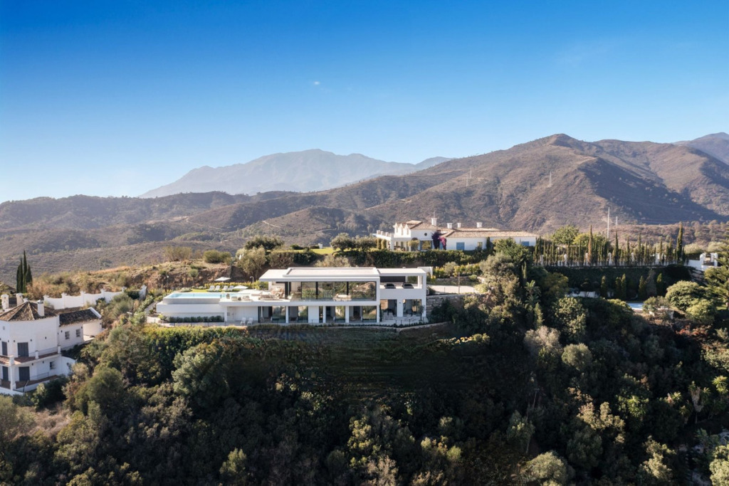 Detached Villa — Benahavís