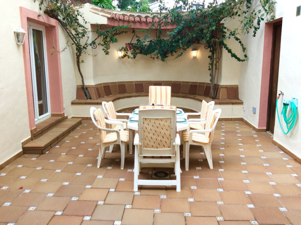Detached Villa — Calahonda