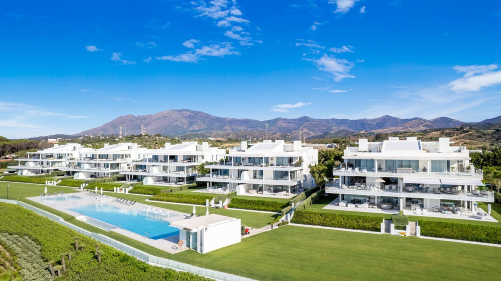 Apartamento Planta Media — Estepona