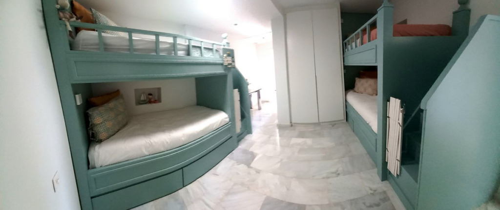 Villa – Chalet — El Chaparral