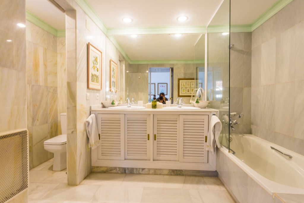 Detached Villa — The Golden Mile
