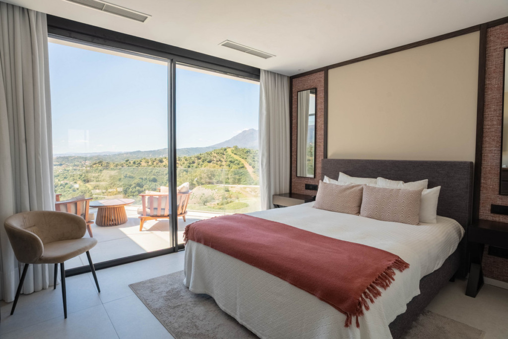 Villa – Chalet — Estepona