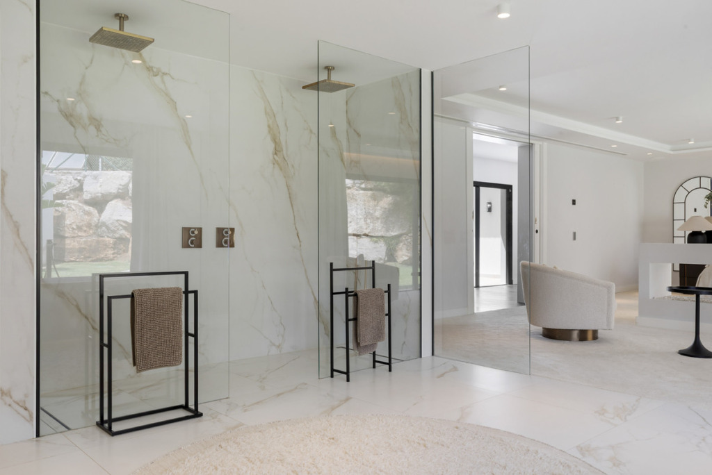 Villa – Chalet — Nueva Andalucía