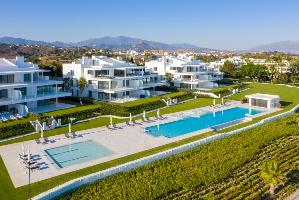 Apartamento Planta Media — Estepona