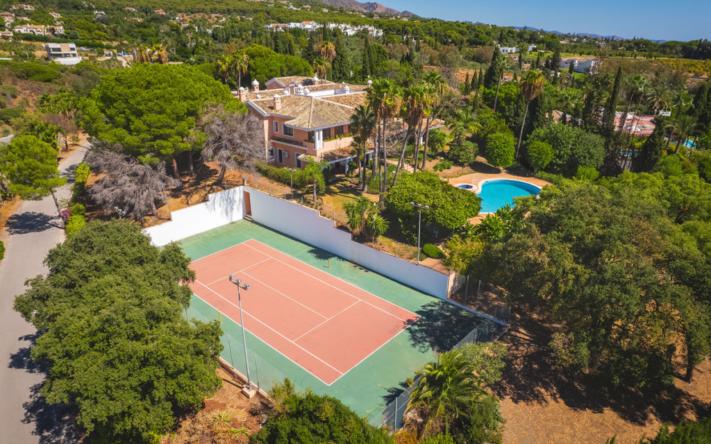 Detached Villa — The Golden Mile
