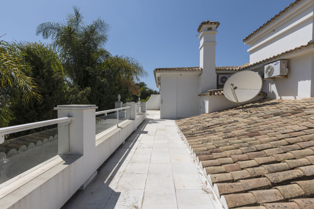 Detached Villa — Los Monteros