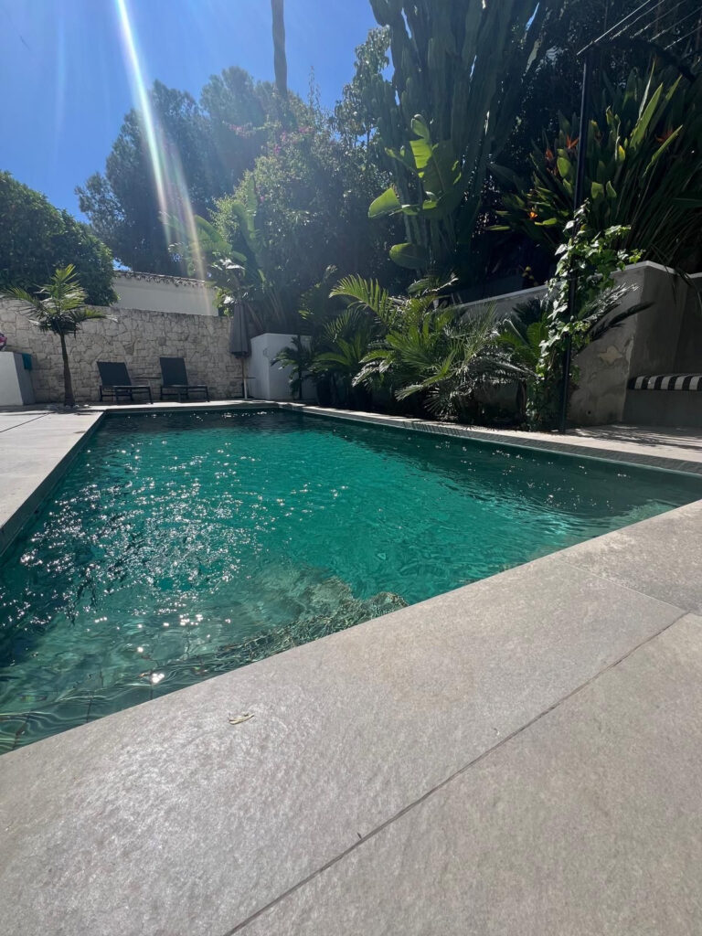 Detached Villa — Nueva Andalucía