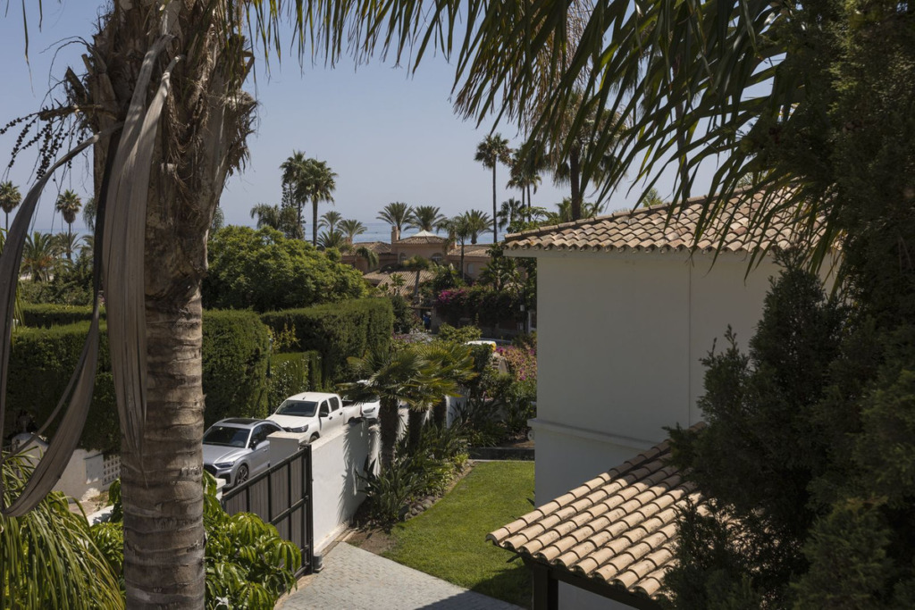 Villa – Chalet — Los Monteros