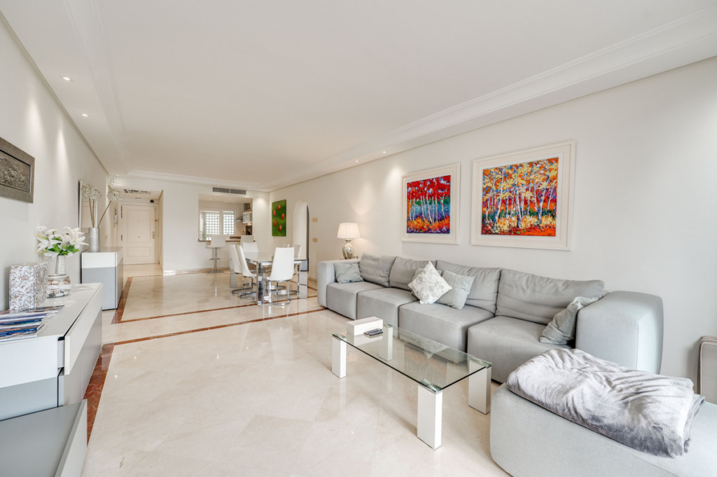 Penthouse Duplex — Puerto Banús