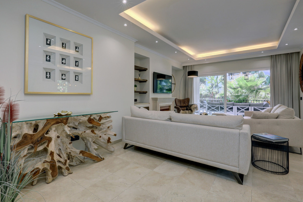 Detached Villa — Cabopino