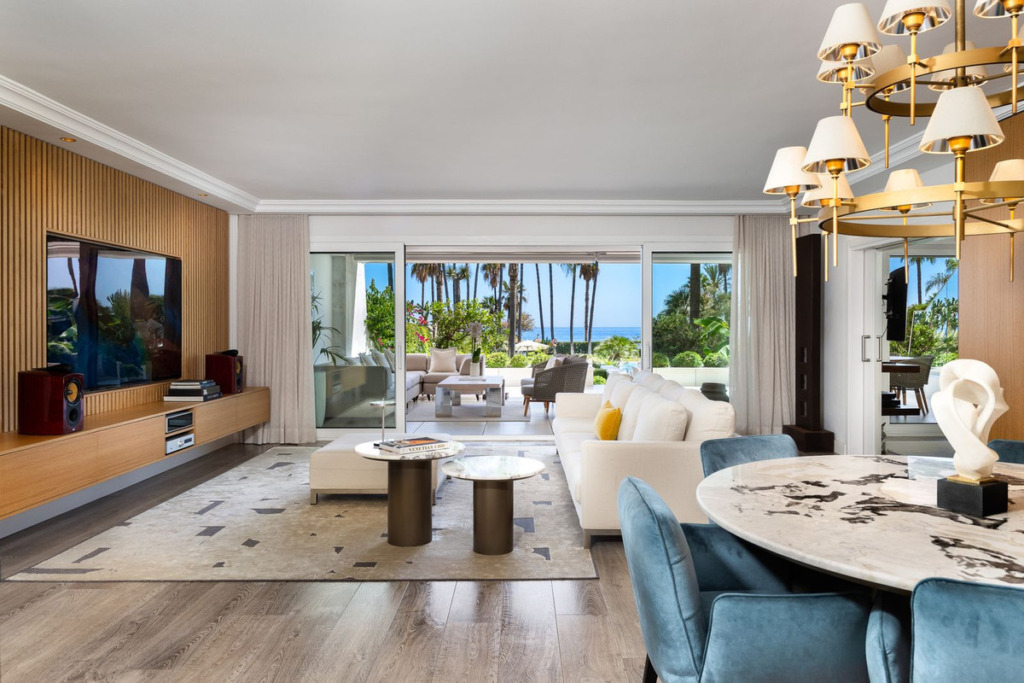 Апартамент нижний этаж — Puerto Banús