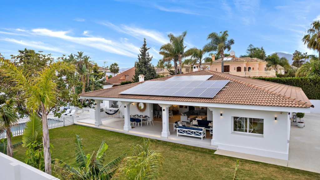 Villa – Chalet — Cortijo Blanco