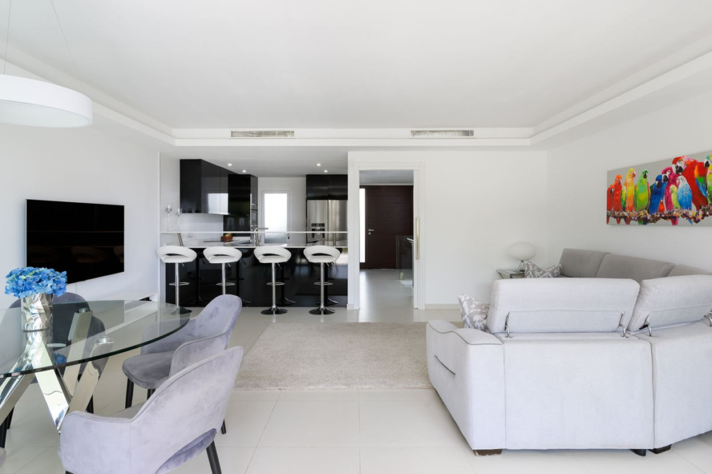Townhouse — The Golden Mile