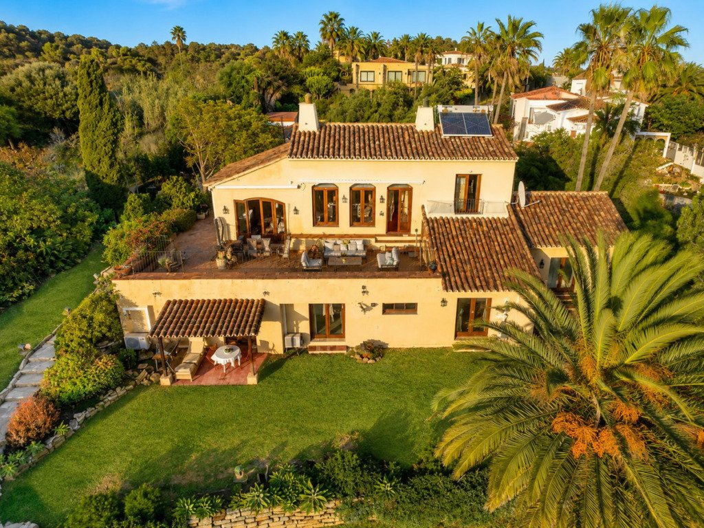 Вилла/Шале — Estepona