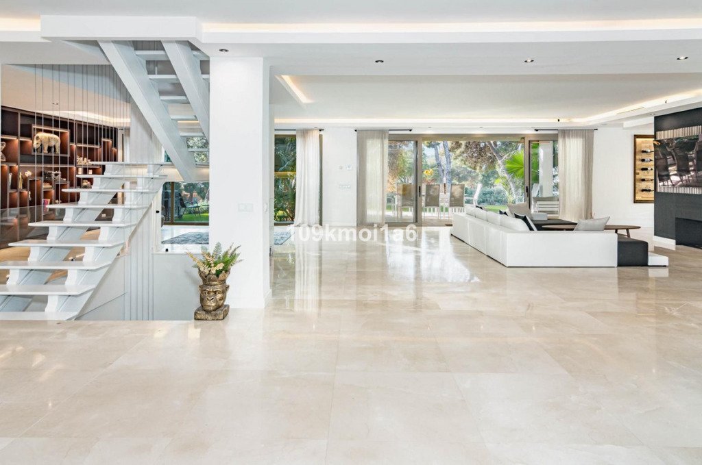 Villa – Chalet — Río Real