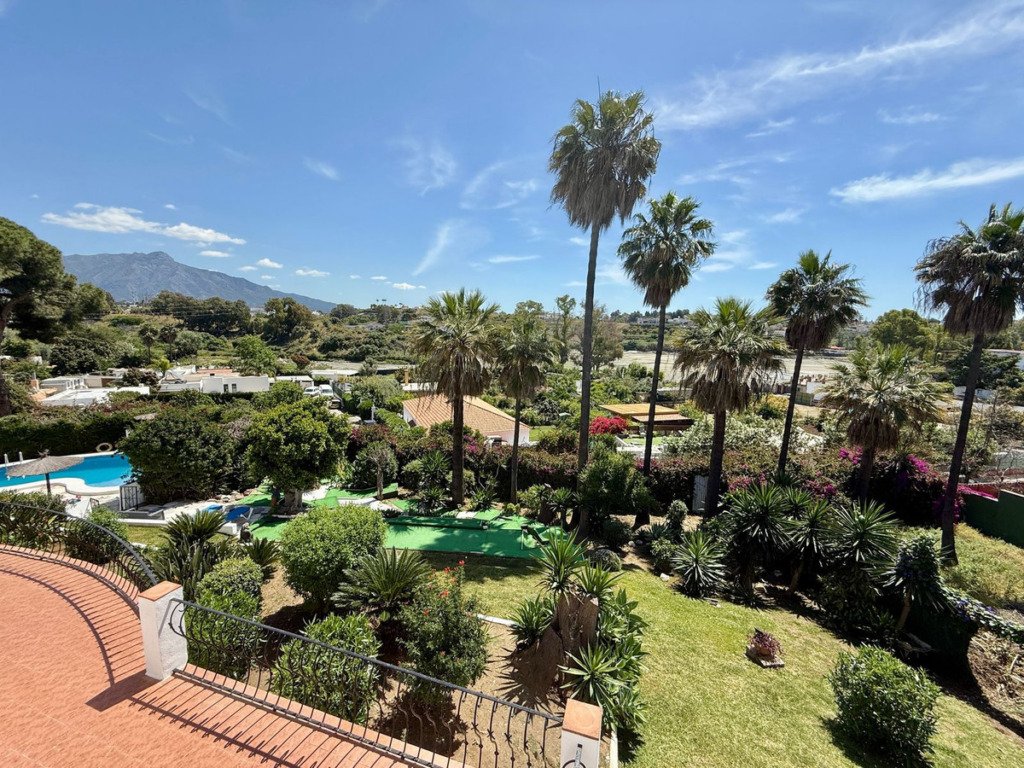 Detached Villa — Guadalmina Alta