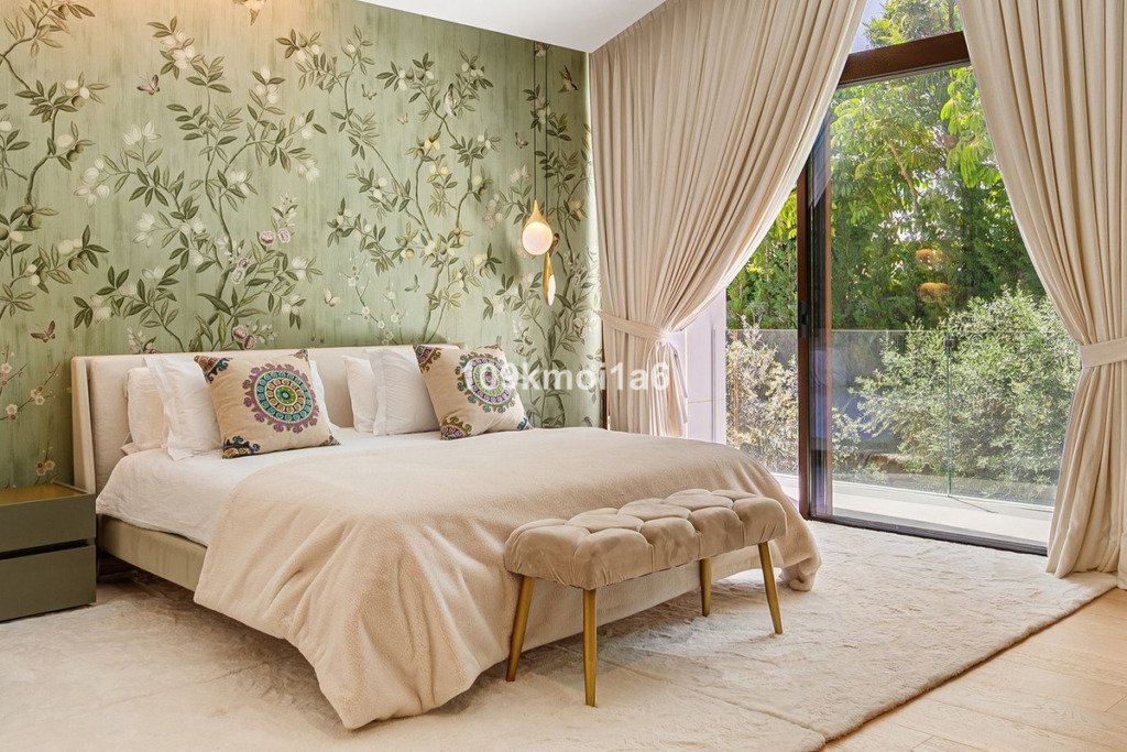 Detached Villa — Sierra Blanca