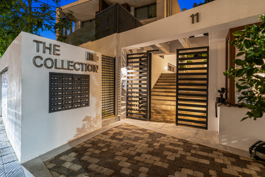 Semi-Detached House — The Golden Mile