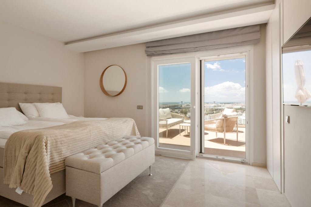 Villa – Chalet — Nueva Andalucía