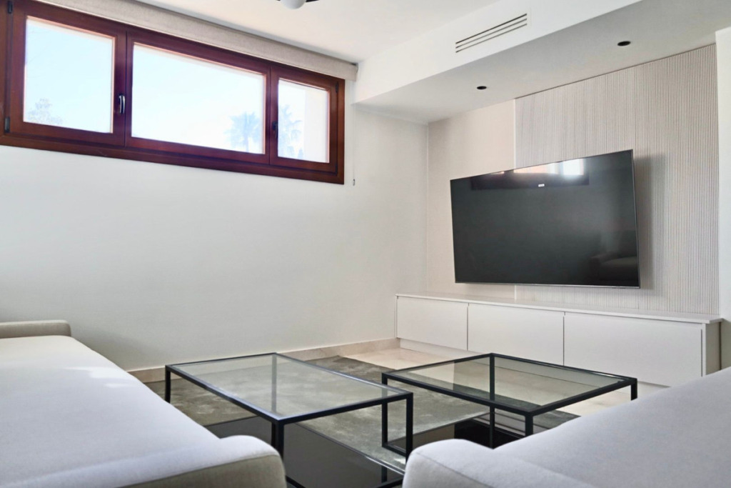 Detached Villa — The Golden Mile