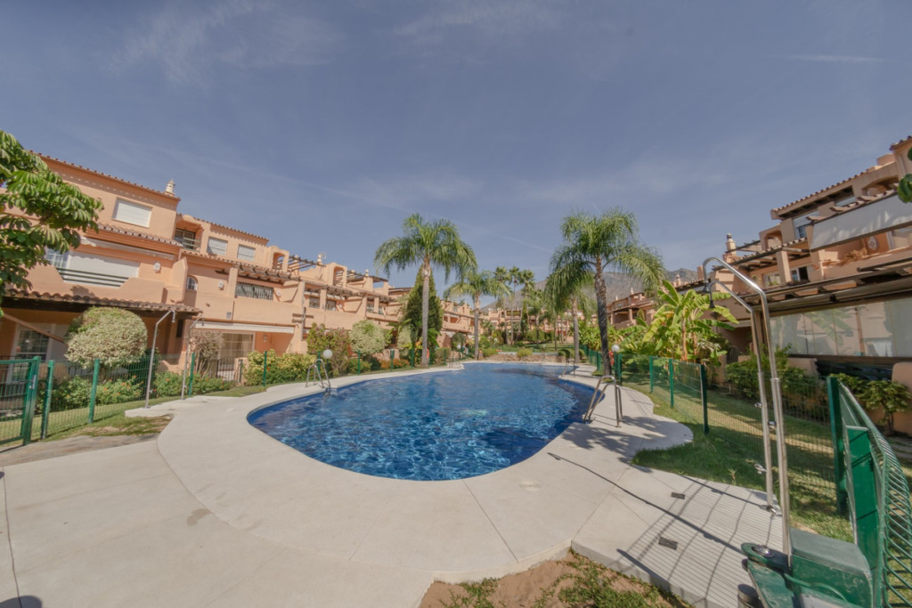 Townhouse — The Golden Mile