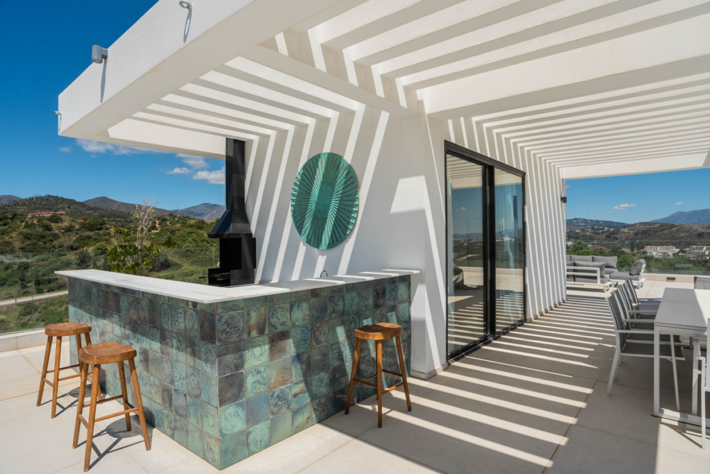Villa – Chalet — Estepona