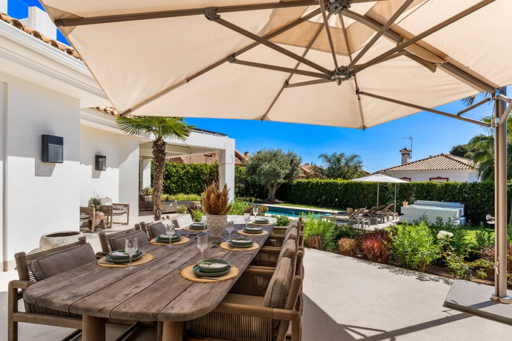 Villa – Chalet — Los Monteros