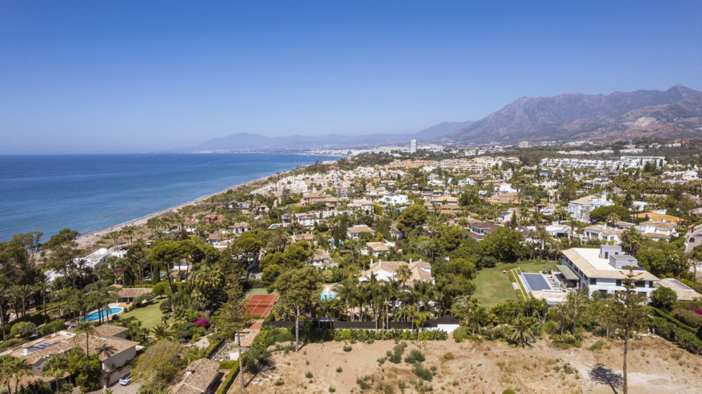 Villa – Chalet — Los Monteros