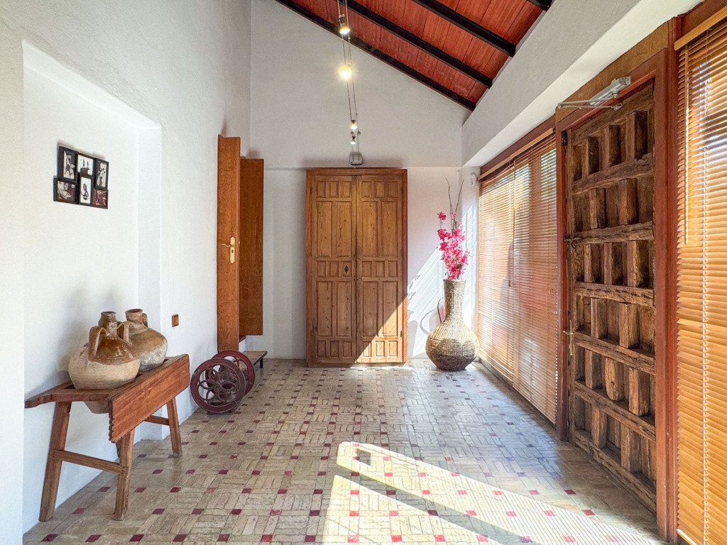 Villa – Chalet — Nueva Andalucía