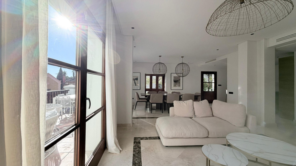 Villa – Chalet — The Golden Mile