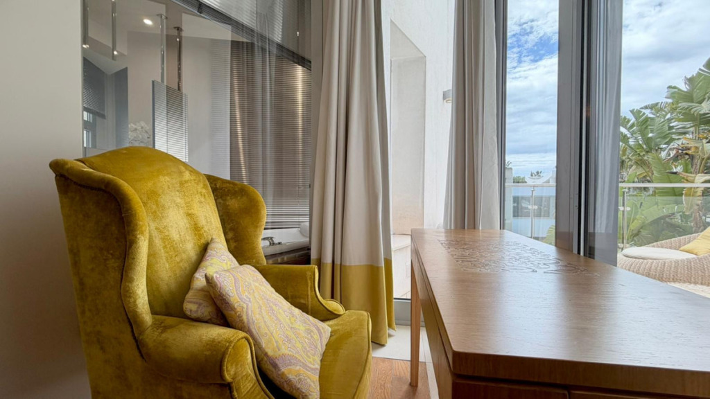 Semi-Detached House — The Golden Mile