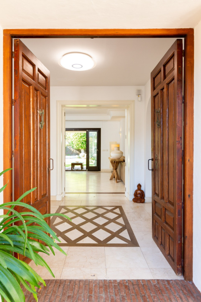 Detached Villa — Guadalmina Baja