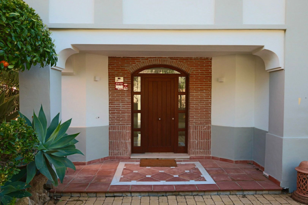 Detached Villa — The Golden Mile