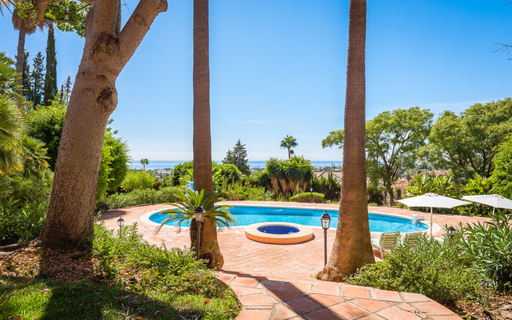 Villa – Chalet — The Golden Mile